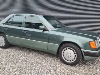 Mercedes W124 320E