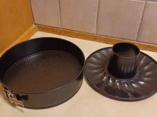 Springforme - 1 non stick ny/ubrugt og 1 i metal