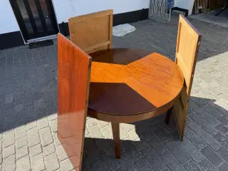 Rundt spisebord m/3 tillægsplader 