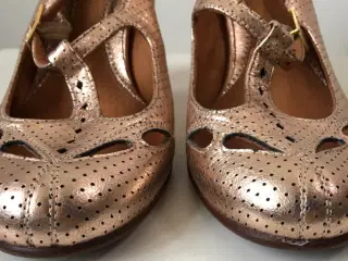 Chie Mihara, heels, str 37,5