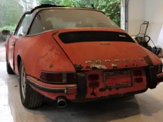 Porche 911T targa