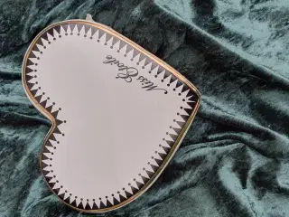 Sparebøtte,  sparebøsse 