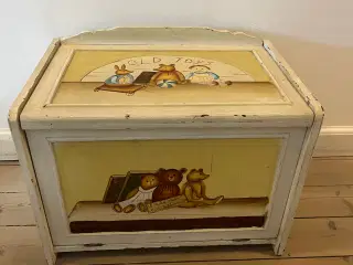 Retro engelsk legetøjskiste 