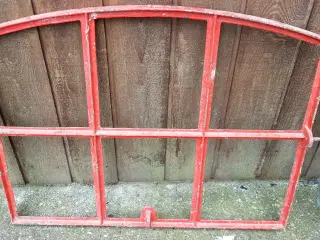 Støbejernsvinduer/staldvinduer