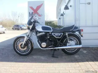 Yamaha XS 750