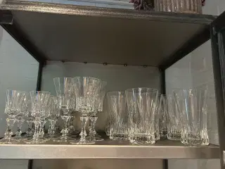 Paris,Lyngby,krstalglas, øl snaps og vin, 30 stk.