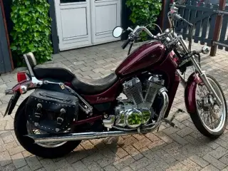Meget velholdt motorcykel- lav km!