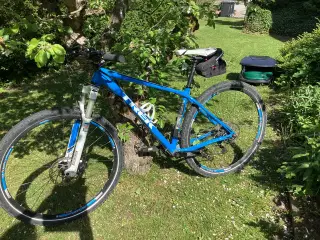 Trek Superfly 7