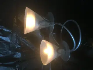 Hyggelig lysestage med 2 fyrfadslys