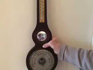 Antikt termometer. Flot. Træ, maghoni? 