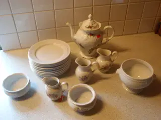 Jern porcelæn 9 stk.(Frokost tallerkener)
