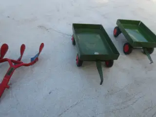 1 stk Tekno Traktor med plov og 2 vogne