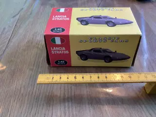 Lancia Stratos HF Stradale modelbil i skala 1:43.