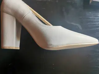 Fine hvide sko