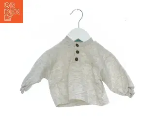 Babytrøje med knapper fra Candy Floss (str. 62)