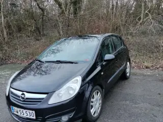 Opel corsa 1.4 101 hk