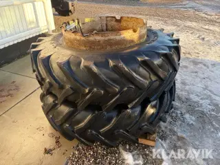 Tvillingehjul Semperit 18.4R38 med låse 2 styk