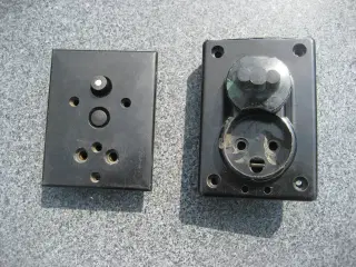 Ældre stikkontakter sælges