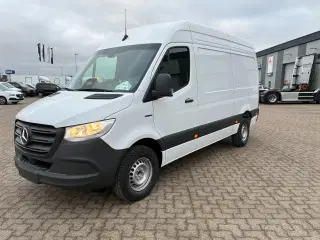 Mercedes eSprinter 320 81 A2 Kassevogn PRO