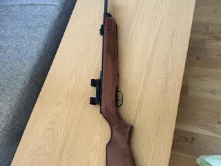 Gamo Hunter 1250 luftgevær kaliber 5,5