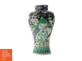 Malet vase med motiv (str. 22 cm)