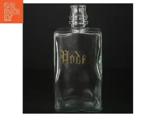 Vodkaflaske i glas (str. 20 cm)