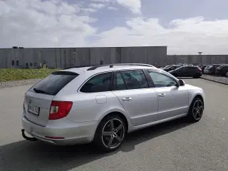 Fin Skoda Superb 