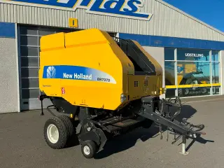 New Holland BR7070