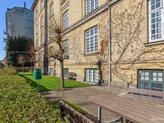 Små kontorer ved Dronning Louises Bro