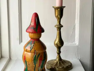 Håndmalet træfigur m ansigt