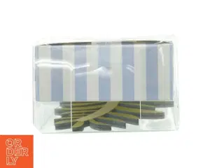 Duftolie med diffuserpinde fra Phillinor (str. 30x9 cm)