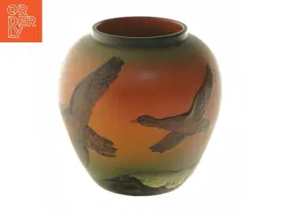 P. Ipsens Enke 762 X! Vase med flyvende vildænder (str. Ø 10x15,5 cm)