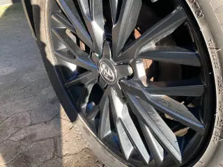 Alufælge med vinterdæk