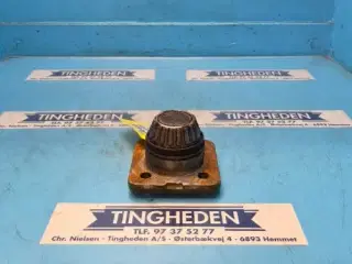 John Deere 6215R Pin AL175786