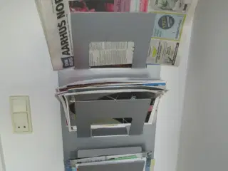 Avisholder/magasinholder 