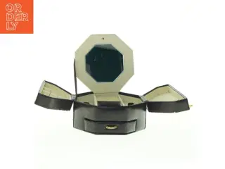 Smykkeskrin i Læder (str. 16 x 9 cm)