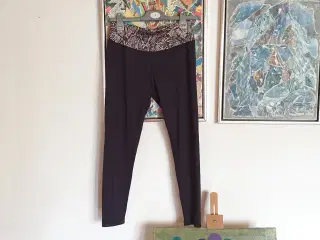 Dametøj str S - M - L- XL- XXL SE flere fotos