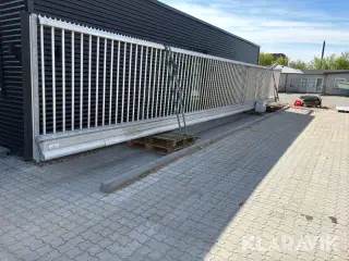 Port HW Eco Liner 1 automatisk alu skydeport