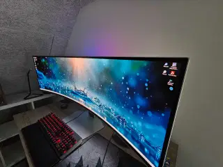 Samsung Odyssey G9 OLED 240hz 