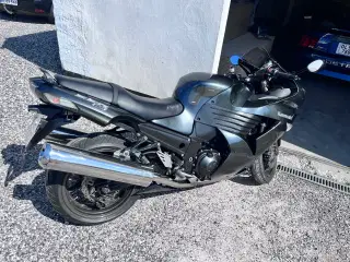 Kawasaki zzr 1400