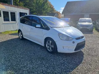 Ford S-MAX 2,0 TDCi 140 Titanium