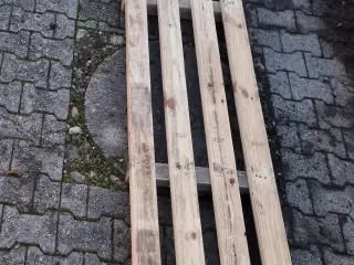 Palle  træpalle  paller af træ 55 cm x 360 cm