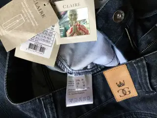 Nye - CLAIRE  jeans str. 34