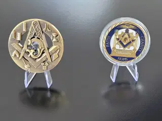 2 frimurermedaljer  med 2 holdere