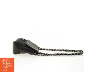 Sort Læder skuldertaske med kæderem (str. 21 x 14 cm)