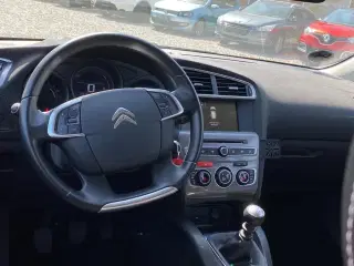 Citroën C4 1,6 Blue HDi Feel start/stop 120HK 5d 6g