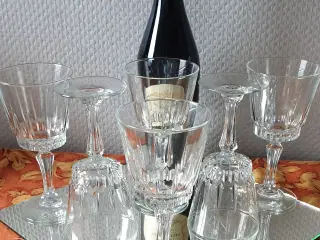 Franske Luminarc vinglas.