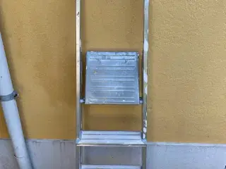 ⭐️ 4-trins trappestige i aluminium