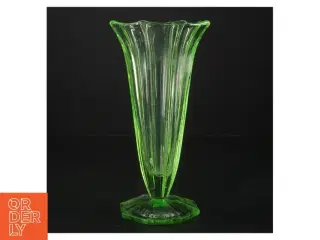Vintage grøn glasvase (str. H. 20,5 cm ø. 11,5 cm)