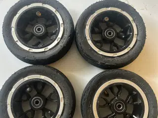 El skateboard følge og dæk